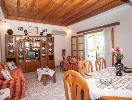 펜션 Fernandas Traditional 2 Floor House *