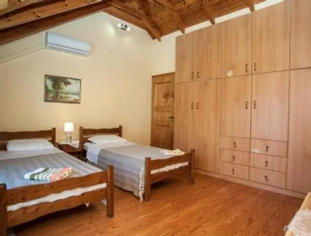 Fernandas Traditional 2 Floor House 포로스