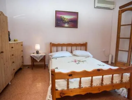 Fernandas Traditional 2 Floor House 펜션