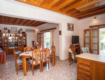 펜션 Fernandas Traditional 2 Floor House *