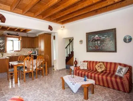 Fernandas Traditional 2 Floor House 펜션 포로스