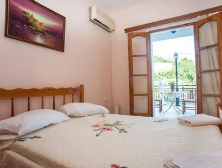 펜션 Fernandas Traditional 2 Floor House