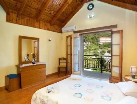 펜션 Fernandas Traditional 2 Floor House